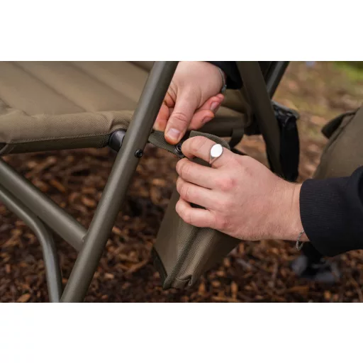 AVID Revolve X Armchair