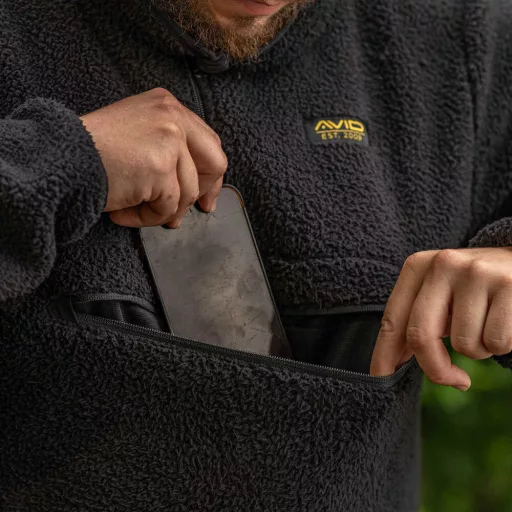 AVID SHERPA PULLOVER - Fekete sherpa kapucnis pulóver