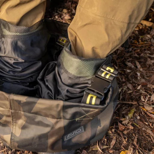 Avid Distortion Dark-Camo Chest Waders