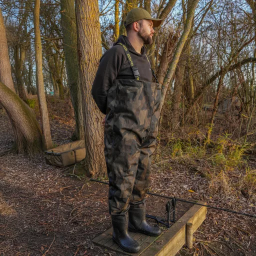 Avid Distortion Dark-Camo Chest Waders