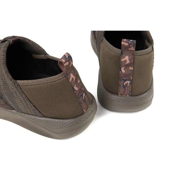 FOX BIVVY SLIPPERS - bélelt papucs