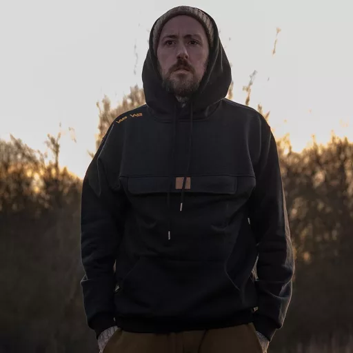 VASS Culture Fishing Hoody - prémium kenguruzsebes melegítőfelső (fekete)