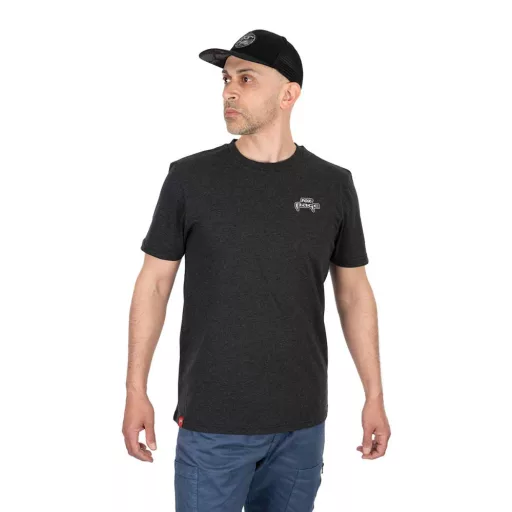 FOX RAGE Voyager Tee DarK Grey - SÖTÉT SZÜRKE HORGÁSZ PÓLÓ