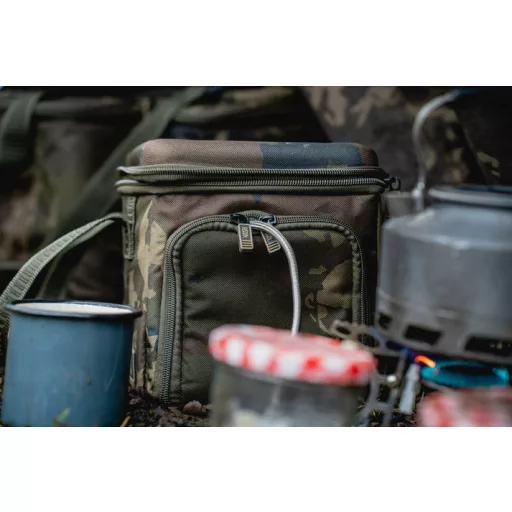Nash Subterfuge Brew Kit Bag - tároló táska kemping kiegészítőkhöz 