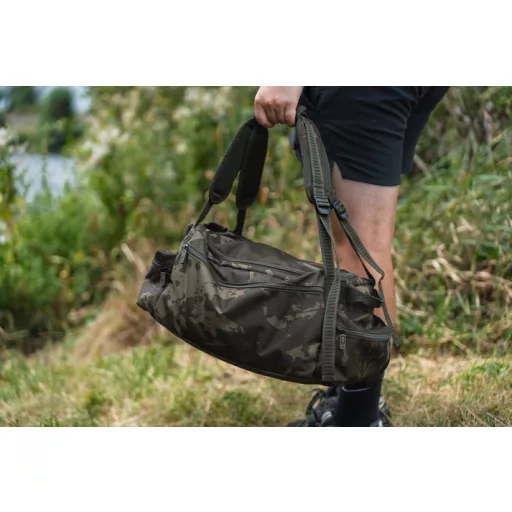 Nash Subterfuge Duffel Bag Medium 45L - közepes méretű prémium táska
