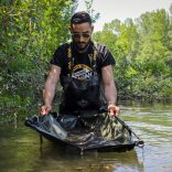 VASS Hybrid 700 Chest Wader (Dark Camo)