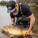 VASS Hybrid 700 Chest Wader (Dark Camo)